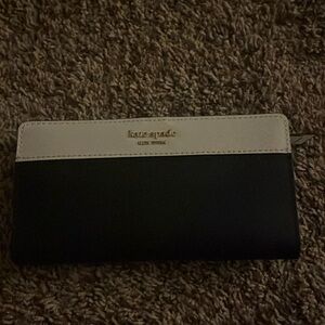 Brand new kate spade wallet (new without tags)